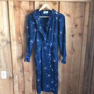 Vintage long sleeve ruffle neck dress with pockets